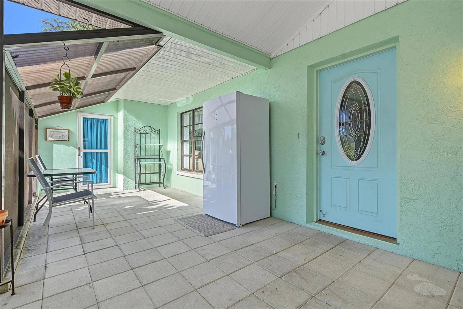 2437 FIELDCREST COURT, Holiday, FL 34691