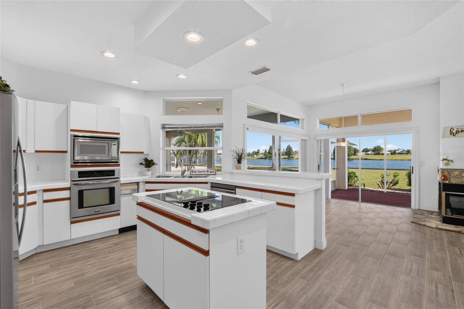 2116 NEW BEDFORD DRIVE, Sun City Center, FL 33573