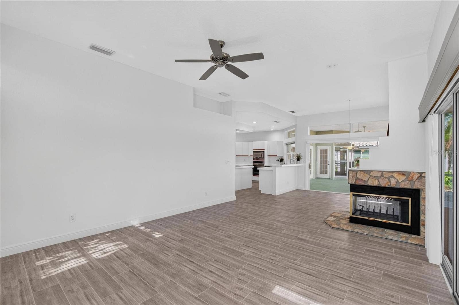 2116 NEW BEDFORD DRIVE, Sun City Center, FL 33573