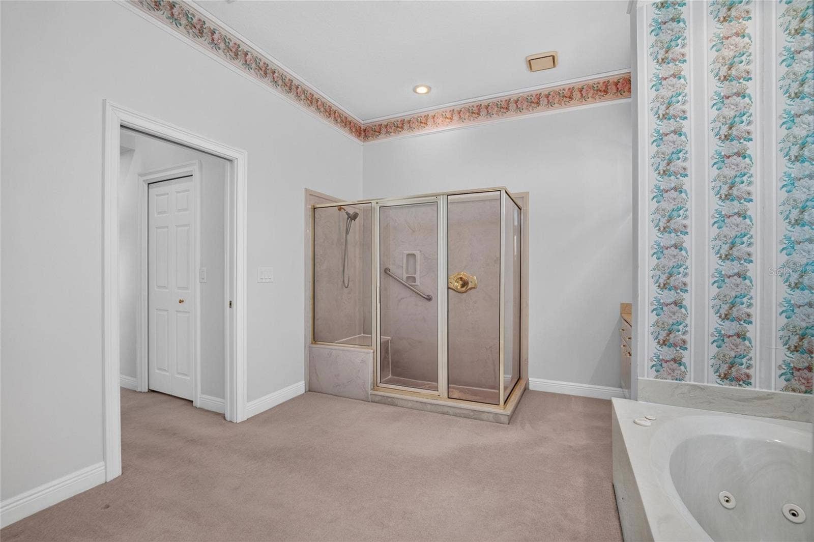 2116 NEW BEDFORD DRIVE, Sun City Center, FL 33573
