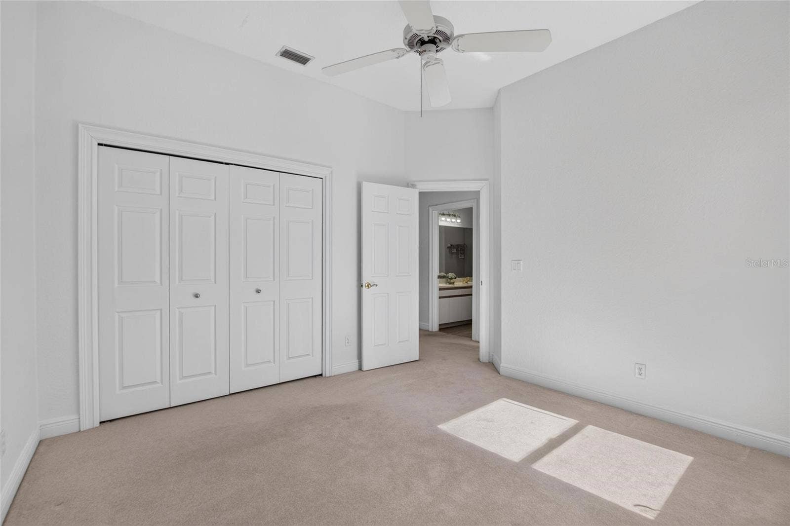 2116 NEW BEDFORD DRIVE, Sun City Center, FL 33573