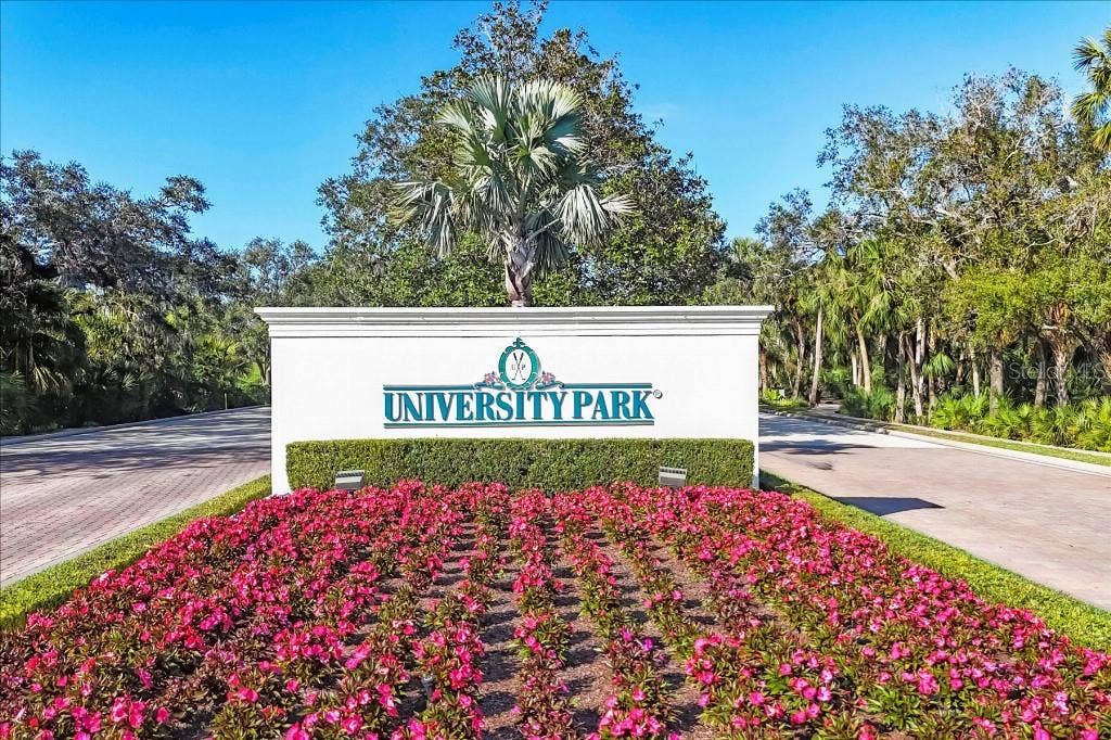 7130 KENSINGTON COURT, University Park, FL 34201