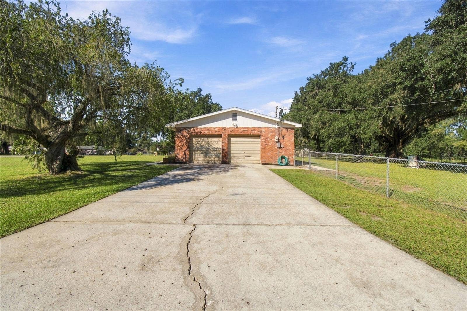 605 W DEES ROAD, Lakeland, FL 33809 605 W DEES ROAD, Lakeland, FL 33809