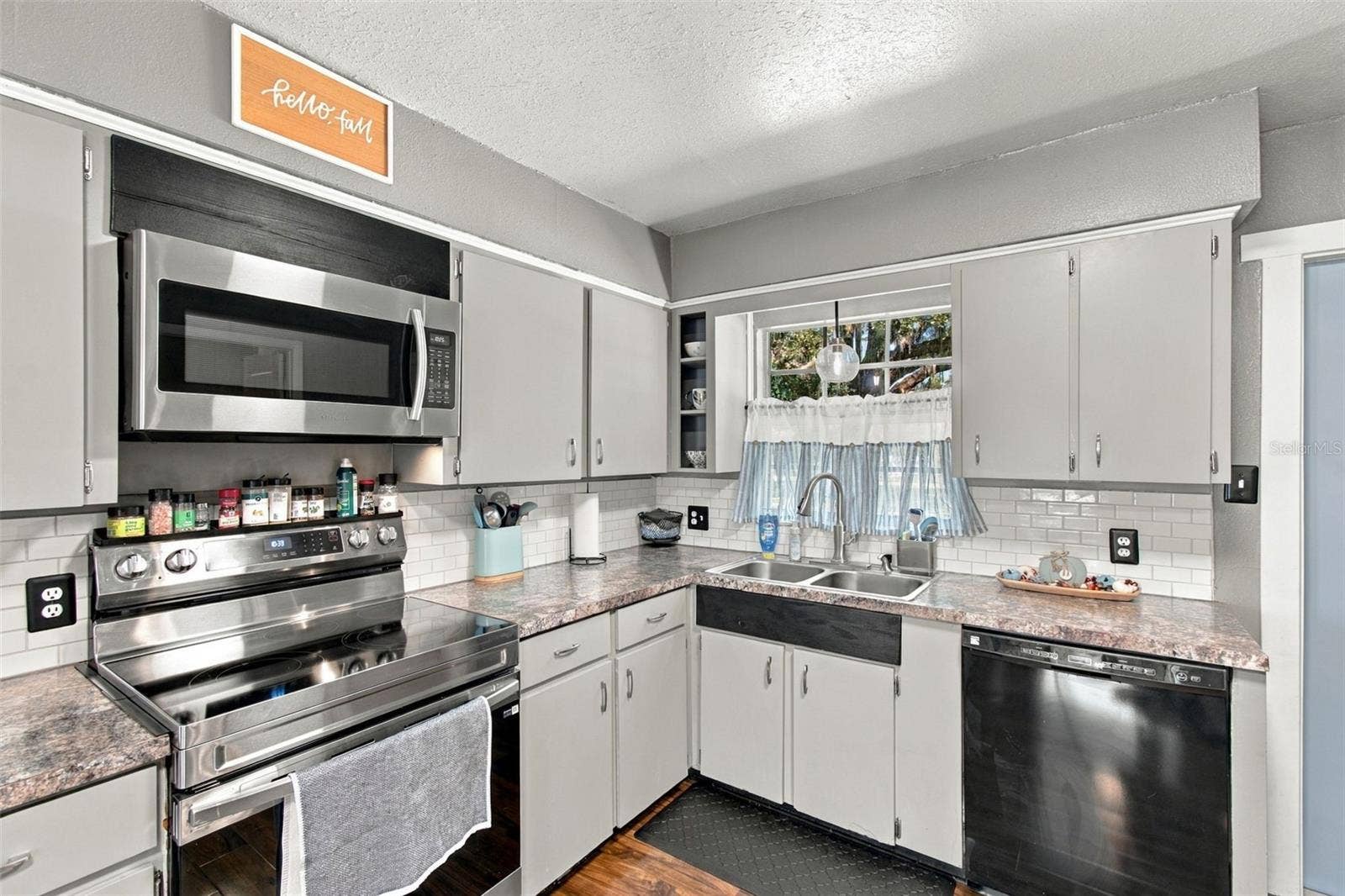 605 W DEES ROAD, Lakeland, FL 33809 605 W DEES ROAD, Lakeland, FL 33809