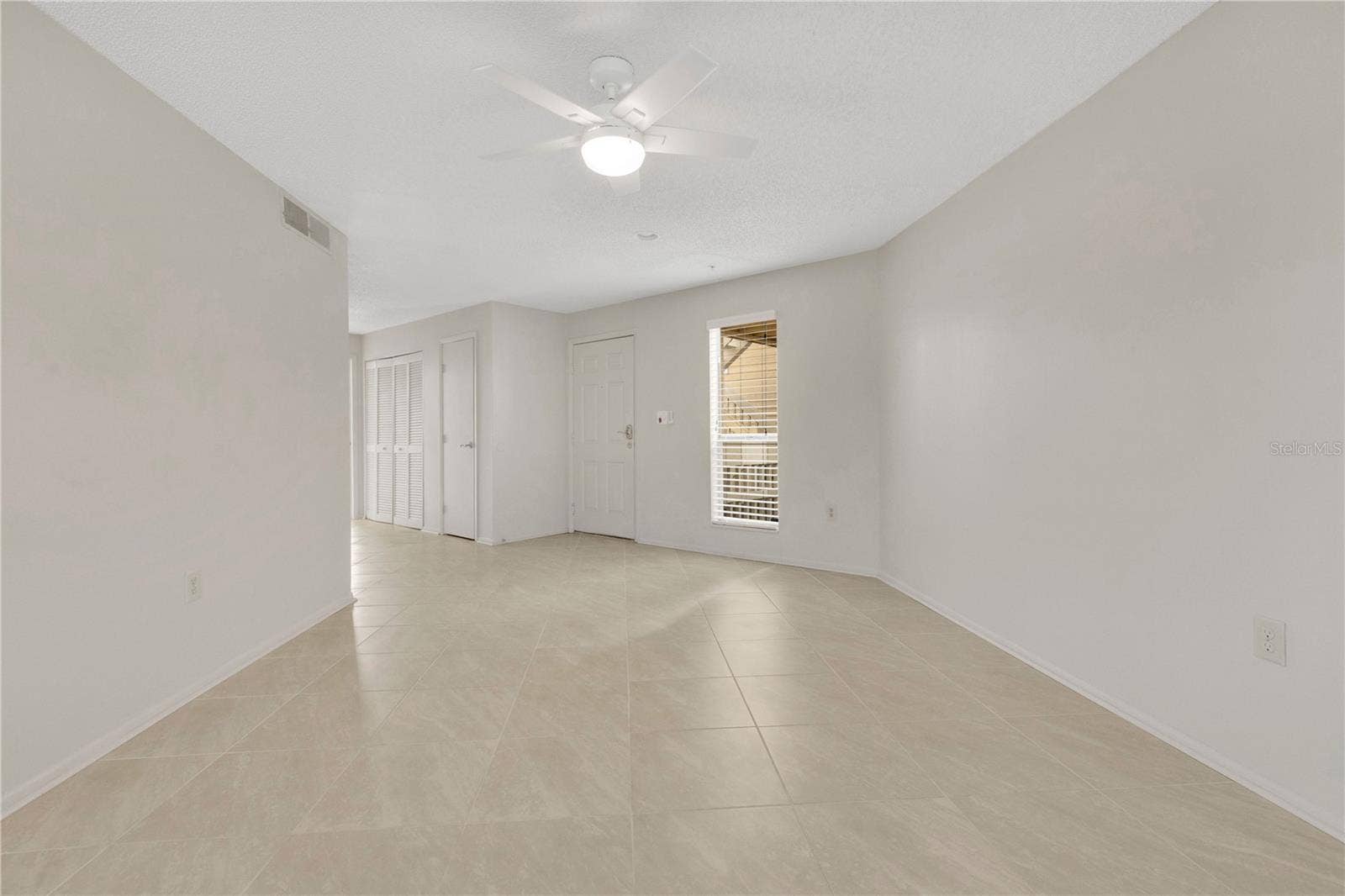 115 112TH AVENUE NE, #617, St Petersburg, FL 33716
