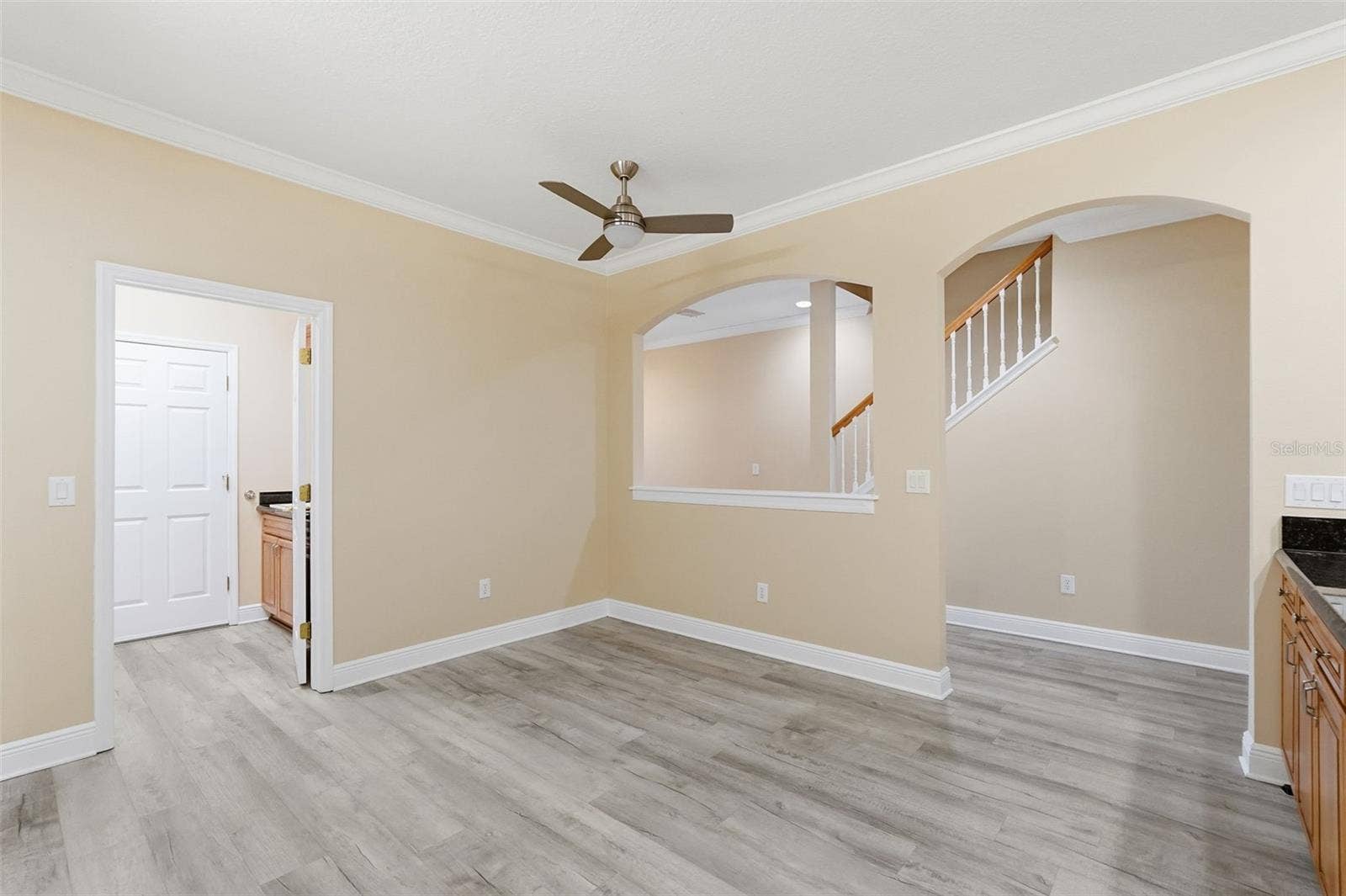 9718 TAYLOR ROSE LANE, Seminole, FL 33777 Eat in area