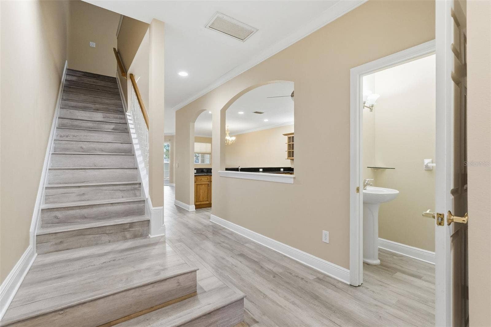9718 TAYLOR ROSE LANE, Seminole, FL 33777 9718 TAYLOR ROSE LANE, Seminole, FL 33777