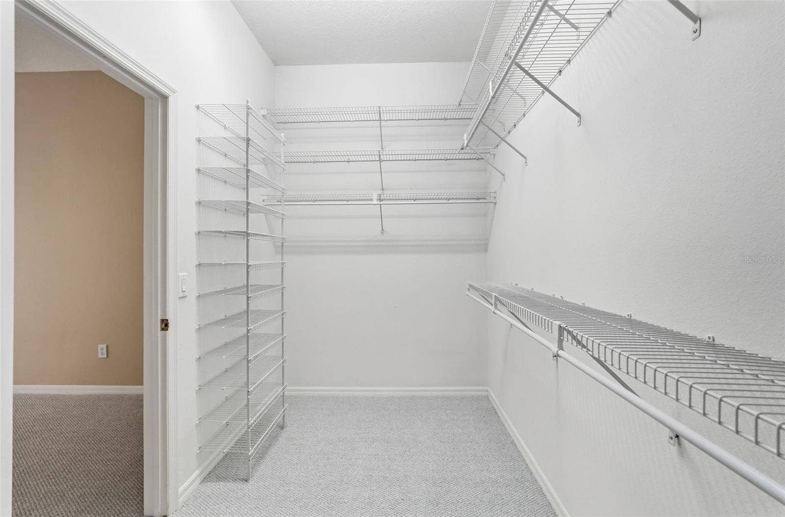 9718 TAYLOR ROSE LANE, Seminole, FL 33777 Large walk in closet