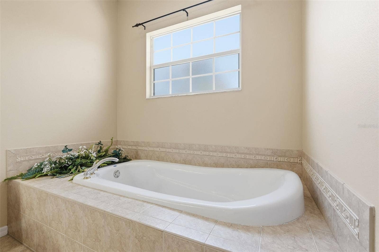 9718 TAYLOR ROSE LANE, Seminole, FL 33777 Master bathroom