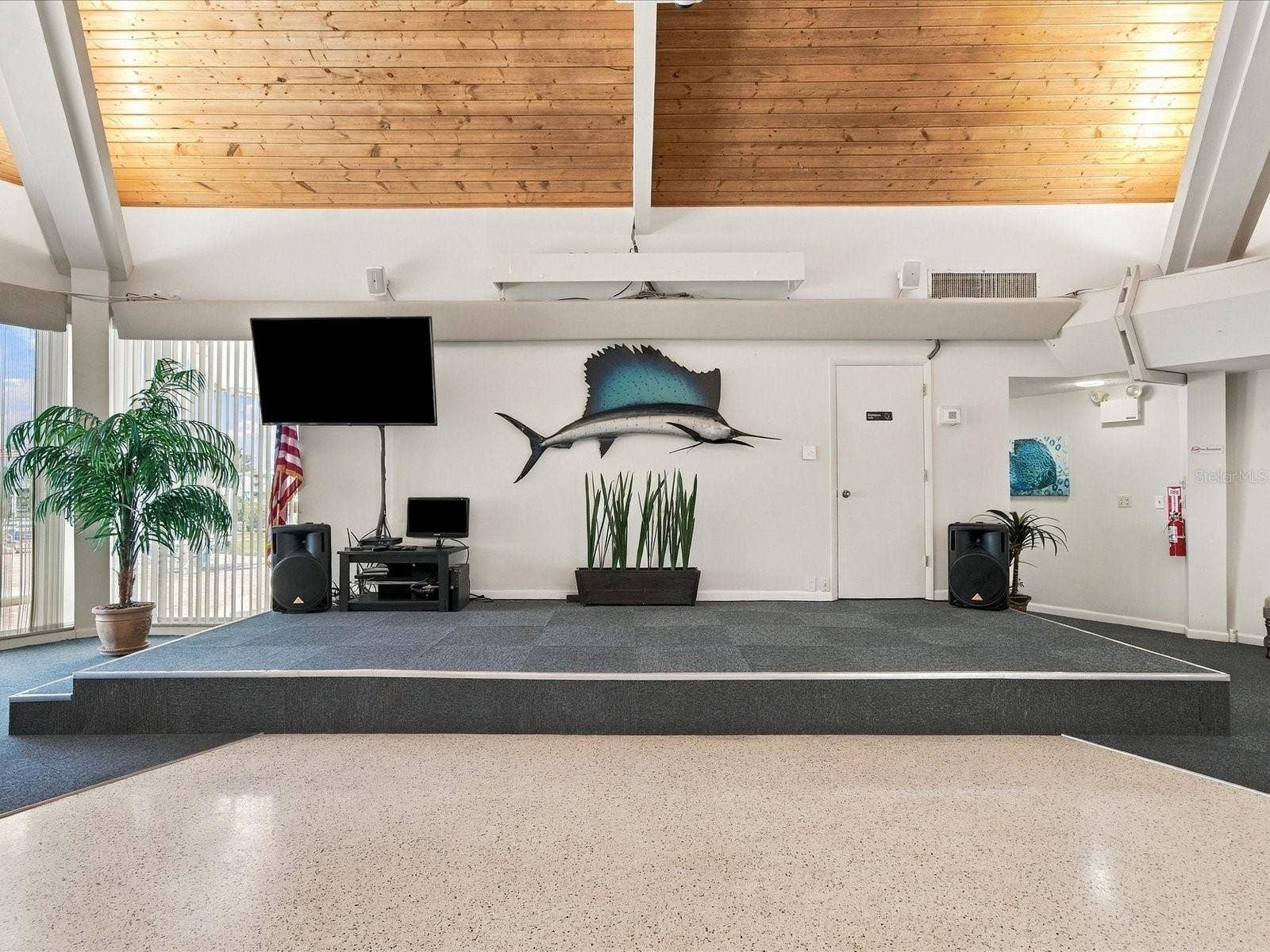 10469 IMPERIAL POINT DRIVE E, Largo, FL 33774 Community Clubhouse