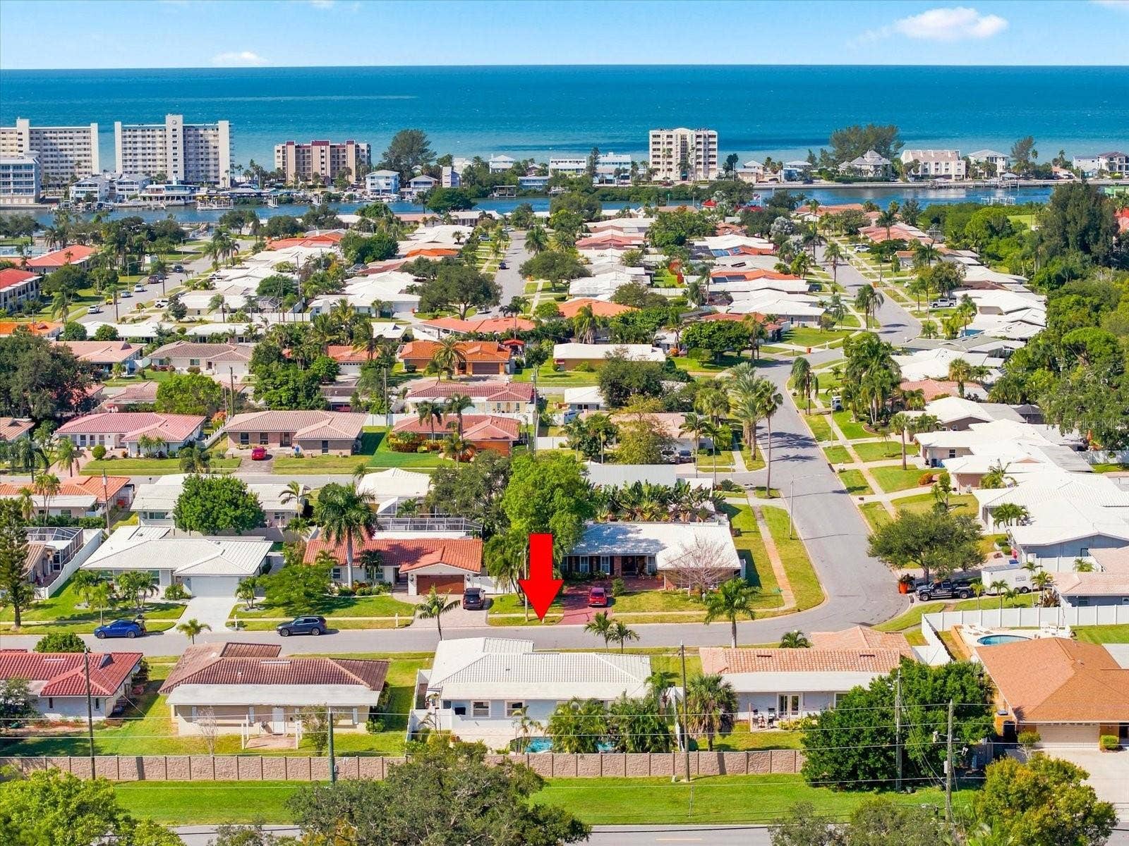 10469 IMPERIAL POINT DRIVE E, Largo, FL 33774 10469 IMPERIAL POINT DRIVE E, Largo, FL 33774
