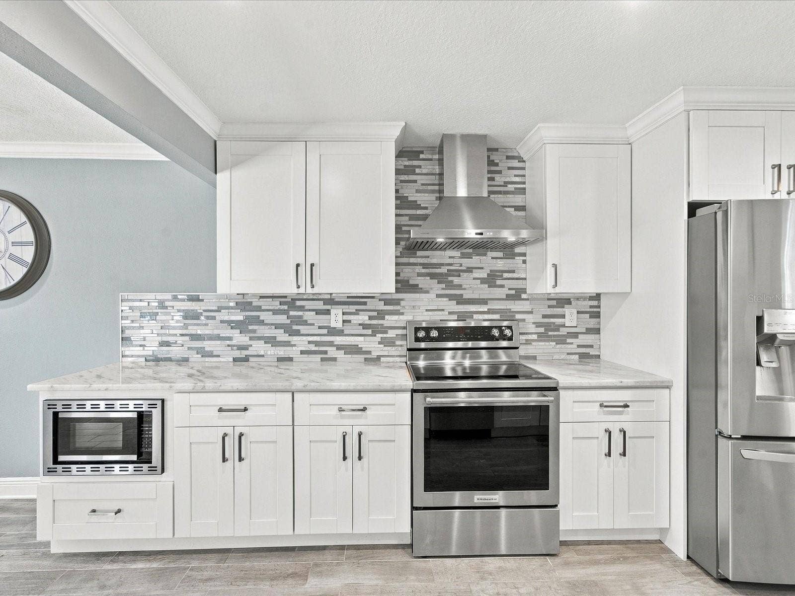 10469 IMPERIAL POINT DRIVE E, Largo, FL 33774 10469 IMPERIAL POINT DRIVE E, Largo, FL 33774