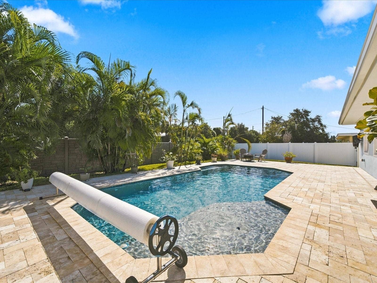 10469 IMPERIAL POINT DRIVE E, Largo, FL 33774 10469 IMPERIAL POINT DRIVE E, Largo, FL 33774