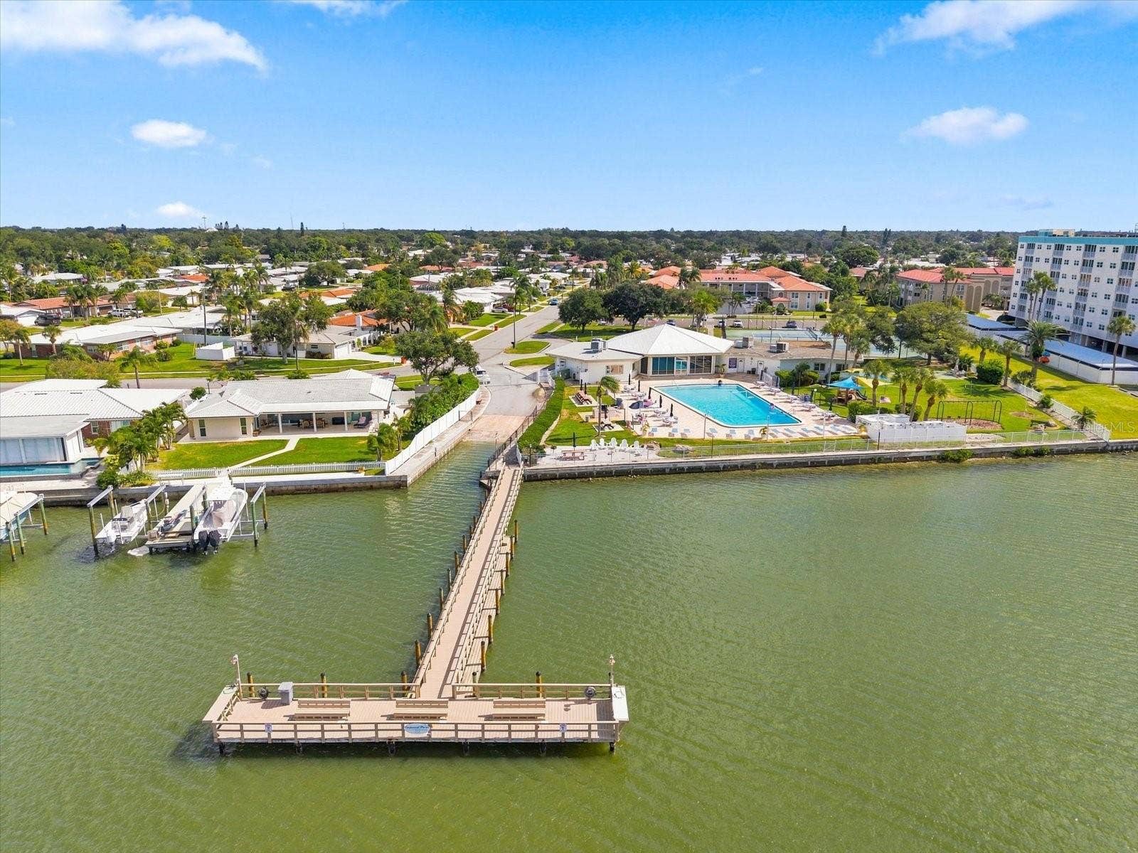 10469 IMPERIAL POINT DRIVE E, Largo, FL 33774 10469 IMPERIAL POINT DRIVE E, Largo, FL 33774