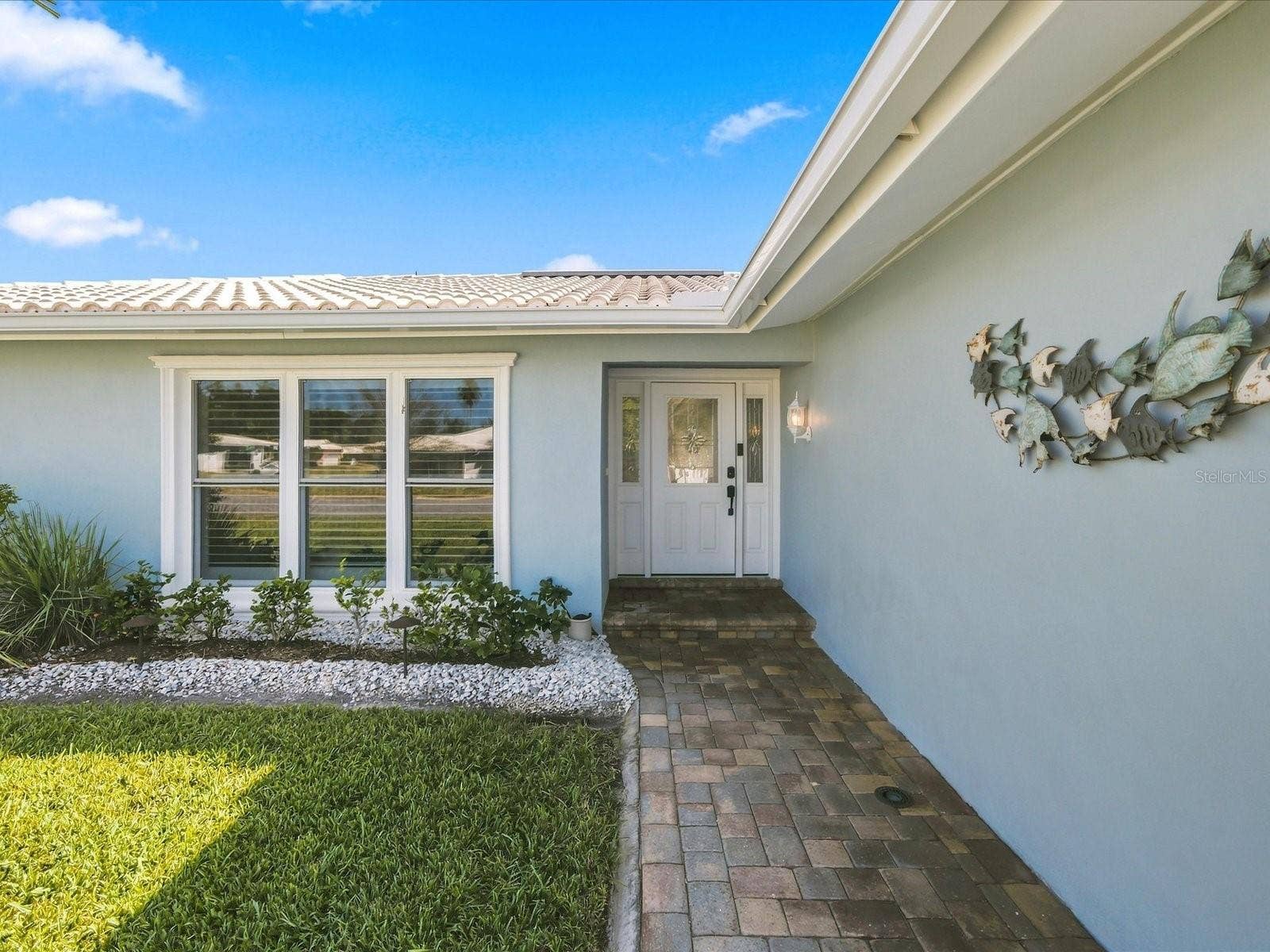 10469 IMPERIAL POINT DRIVE E, Largo, FL 33774 10469 IMPERIAL POINT DRIVE E, Largo, FL 33774