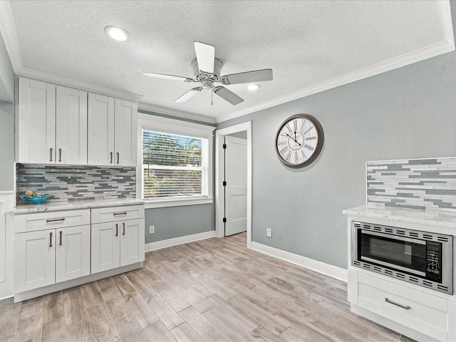 10469 IMPERIAL POINT DRIVE E, Largo, FL 33774 10469 IMPERIAL POINT DRIVE E, Largo, FL 33774