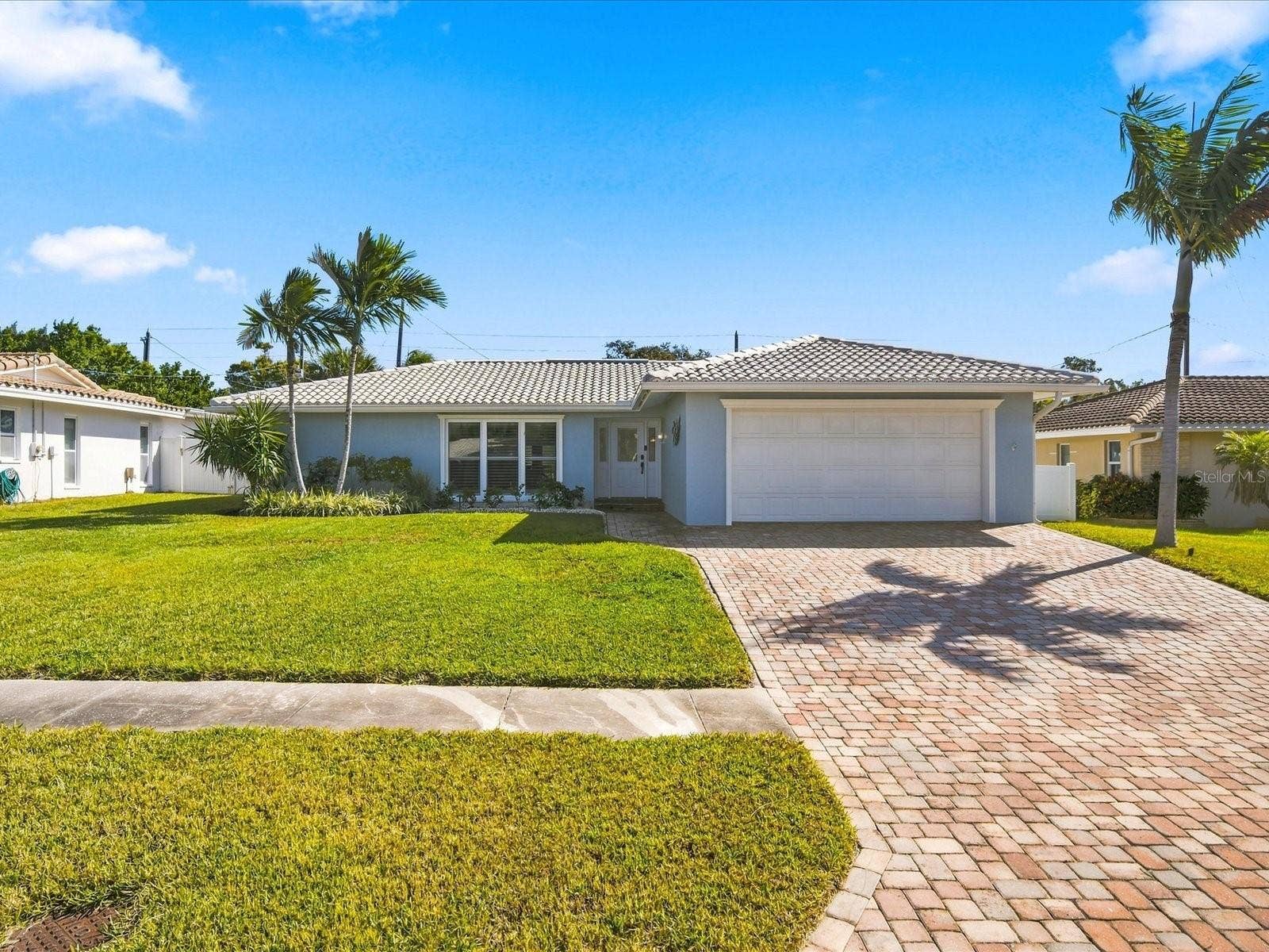 10469 IMPERIAL POINT DRIVE E, Largo, FL 33774 10469 IMPERIAL POINT DRIVE E, Largo, FL 33774
