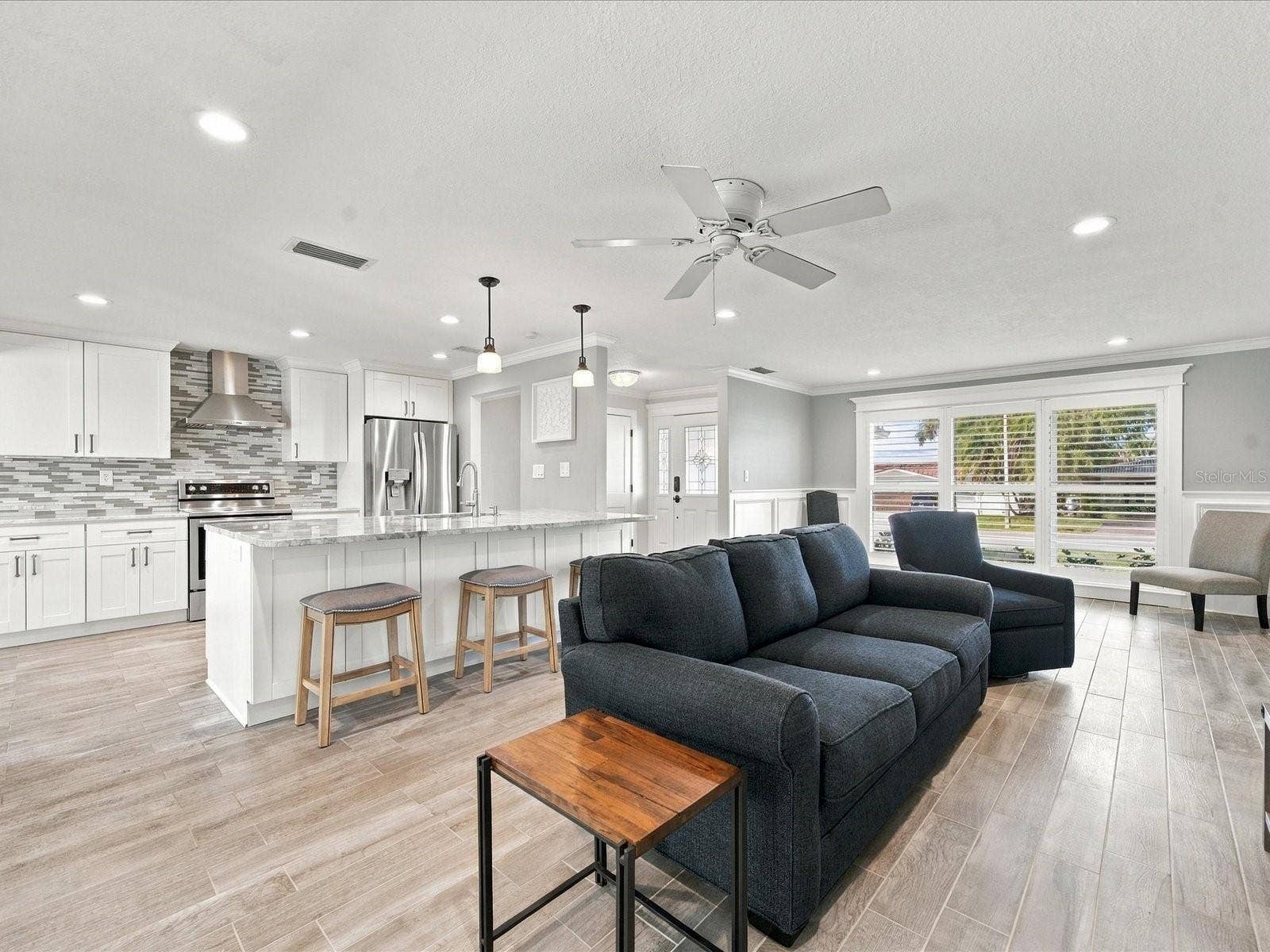 10469 IMPERIAL POINT DRIVE E, Largo, FL 33774 10469 IMPERIAL POINT DRIVE E, Largo, FL 33774
