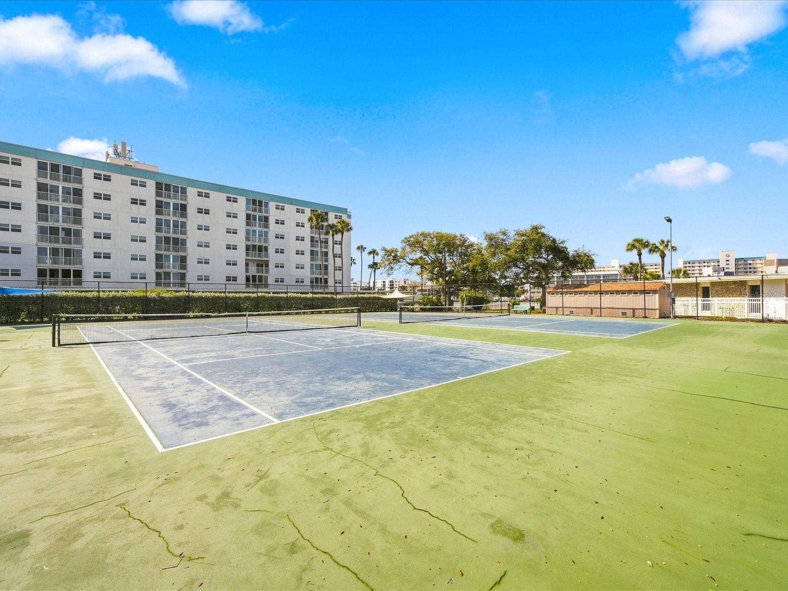 10469 IMPERIAL POINT DRIVE E, Largo, FL 33774 Community Tennis courts