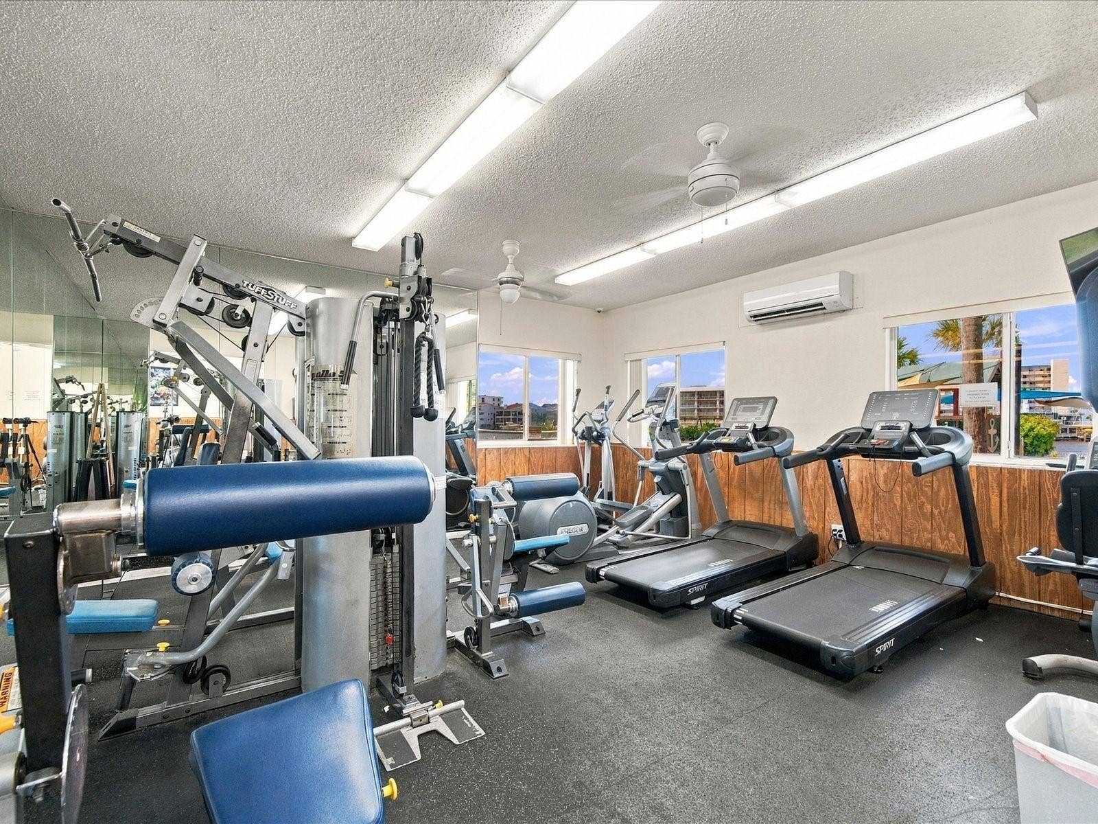 10469 IMPERIAL POINT DRIVE E, Largo, FL 33774 Community Fitness Center