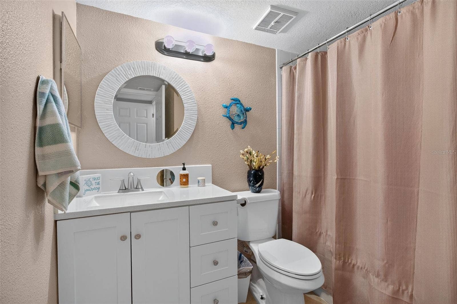 2500 WINDING CREEK BOULEVARD, #I106, Clearwater, FL 33761 2nd bath, new vanity