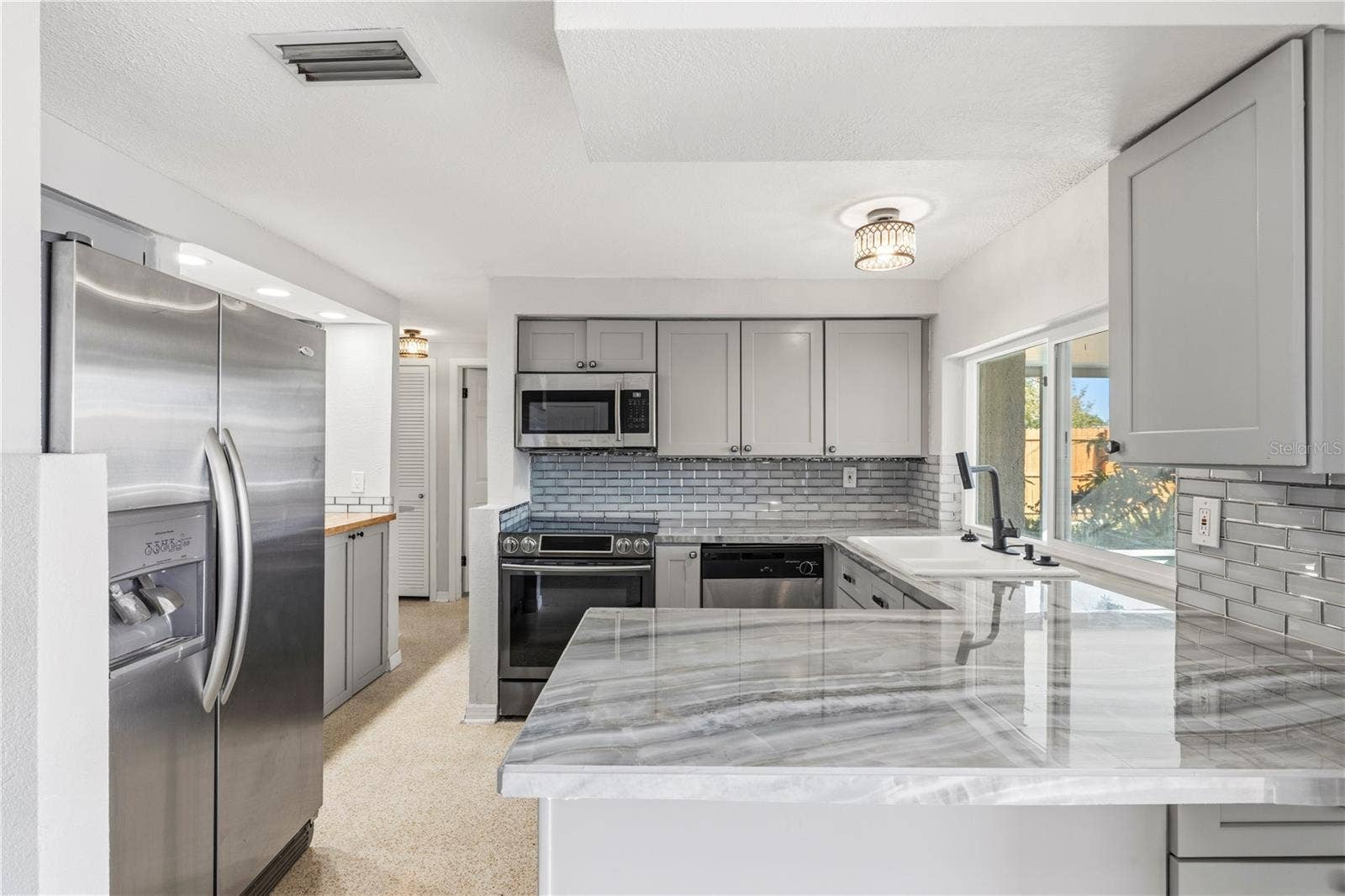 3302 JAMESTOWN DRIVE, Holiday, FL 34691 3302 JAMESTOWN DRIVE, Holiday, FL 34691