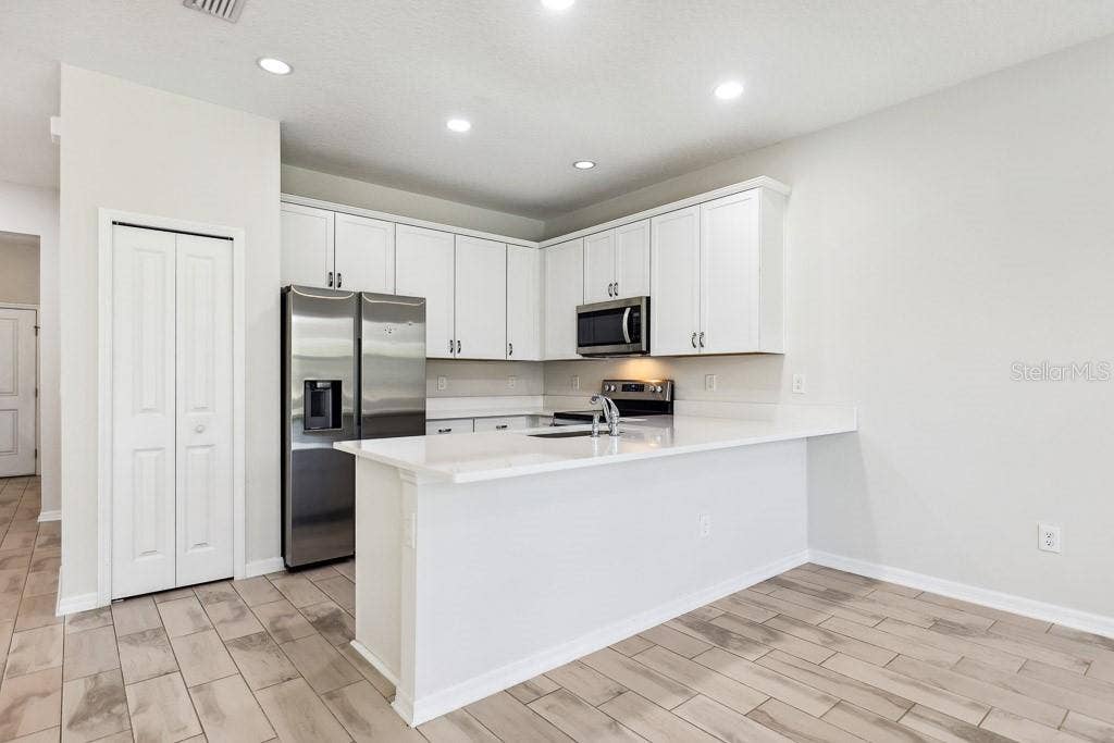 9687 SWEETWELL PLACE, Riverview, FL 33569 9687 SWEETWELL PLACE, Riverview, FL 33569