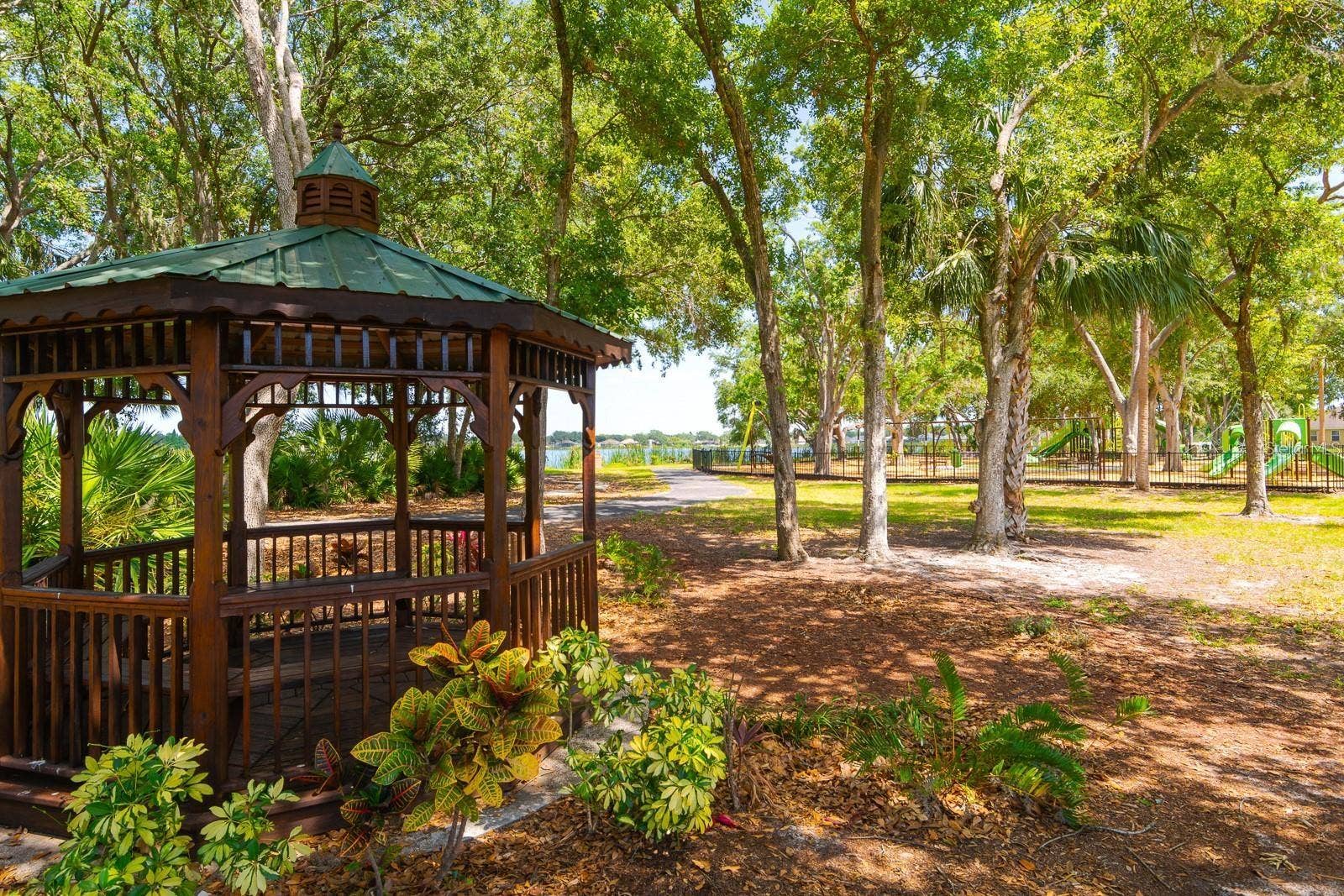 6748 WATERTON DRIVE, Riverview, FL 33578 6748 WATERTON DRIVE, Riverview, FL 33578
