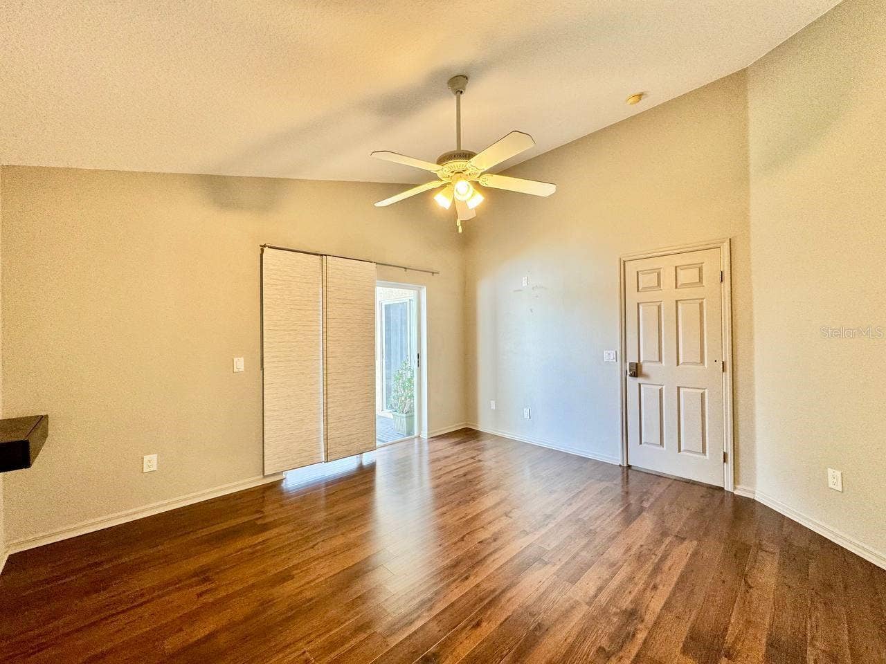 6748 WATERTON DRIVE, Riverview, FL 33578 6748 WATERTON DRIVE, Riverview, FL 33578