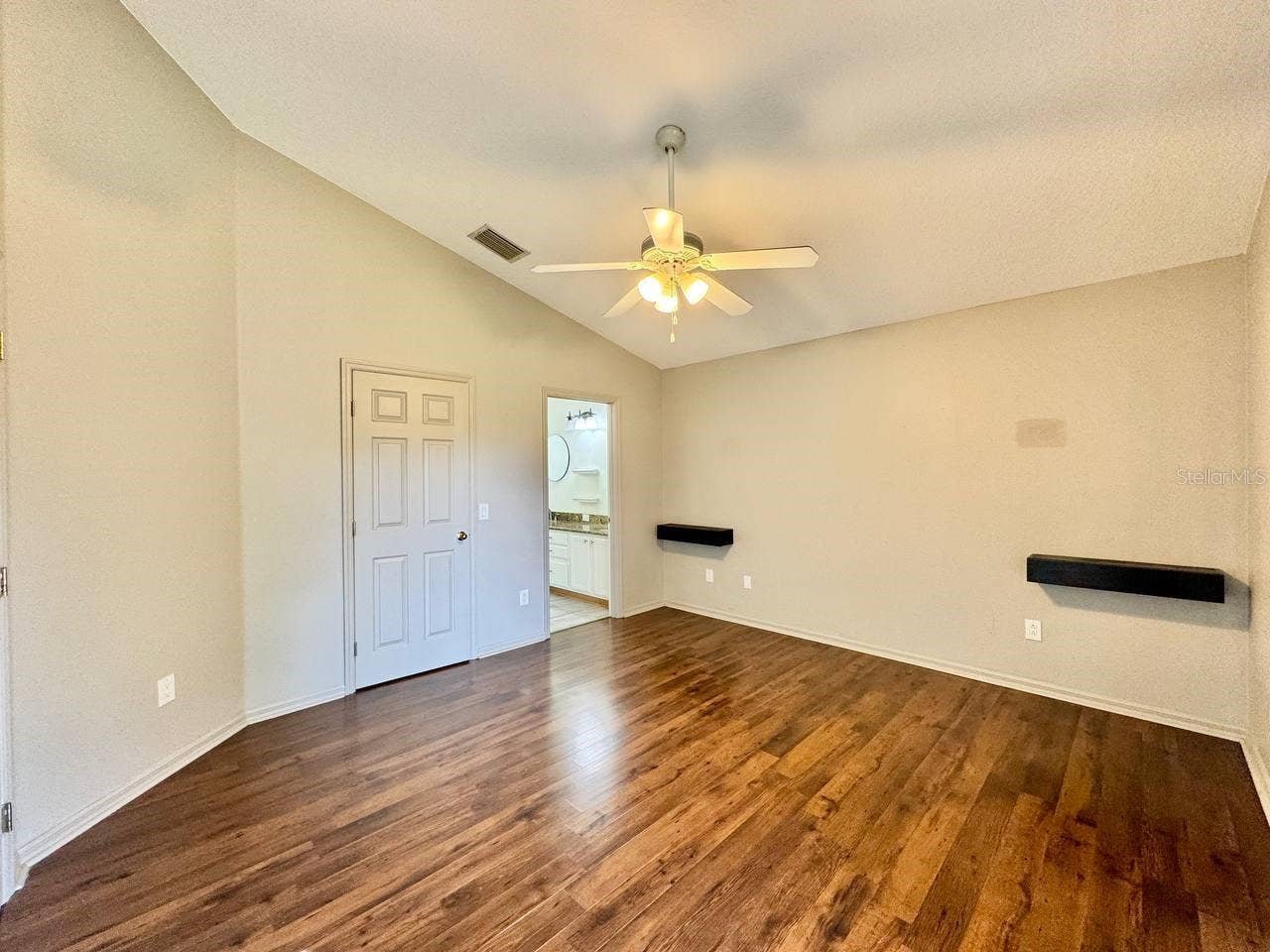 6748 WATERTON DRIVE, Riverview, FL 33578 6748 WATERTON DRIVE, Riverview, FL 33578