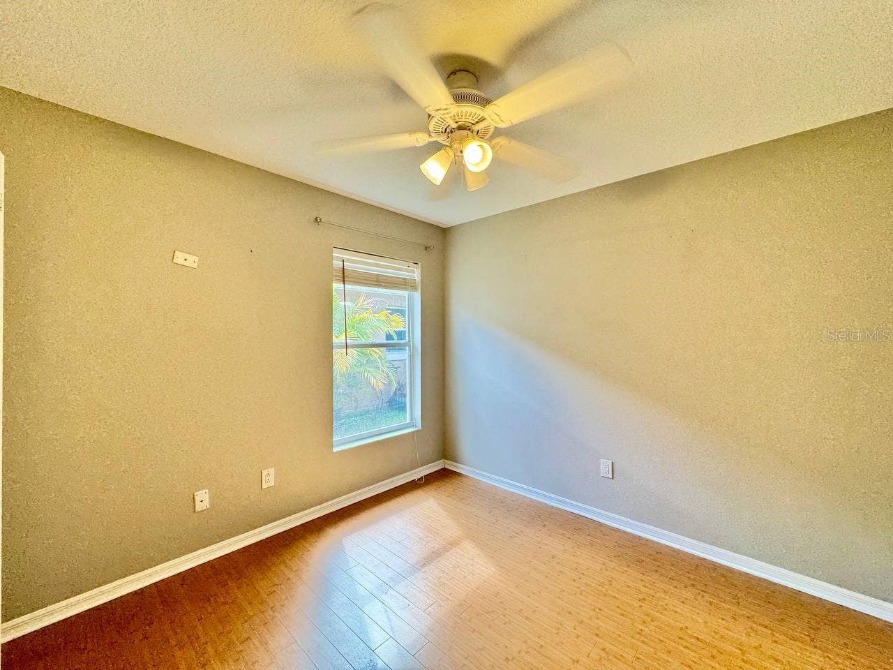 6748 WATERTON DRIVE, Riverview, FL 33578 6748 WATERTON DRIVE, Riverview, FL 33578