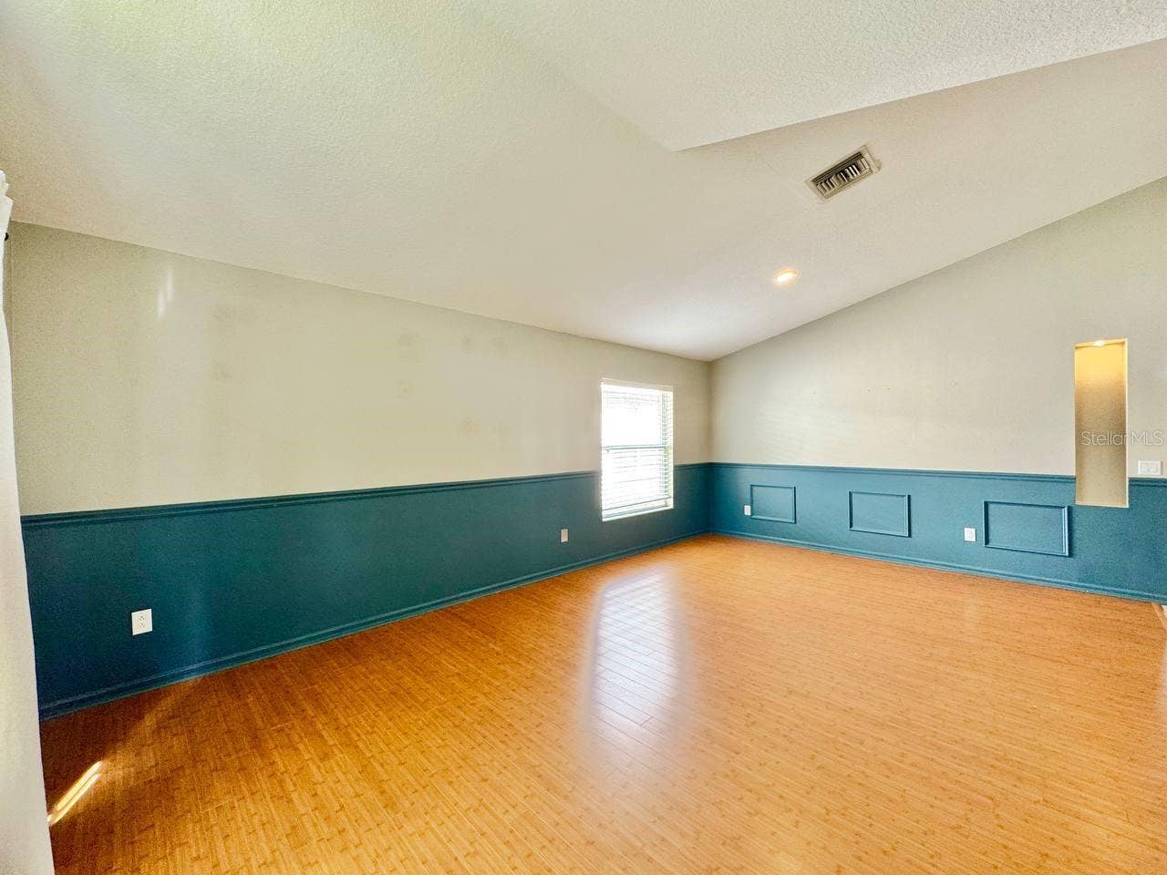 6748 WATERTON DRIVE, Riverview, FL 33578 6748 WATERTON DRIVE, Riverview, FL 33578