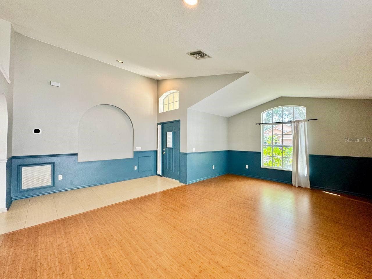 6748 WATERTON DRIVE, Riverview, FL 33578 6748 WATERTON DRIVE, Riverview, FL 33578