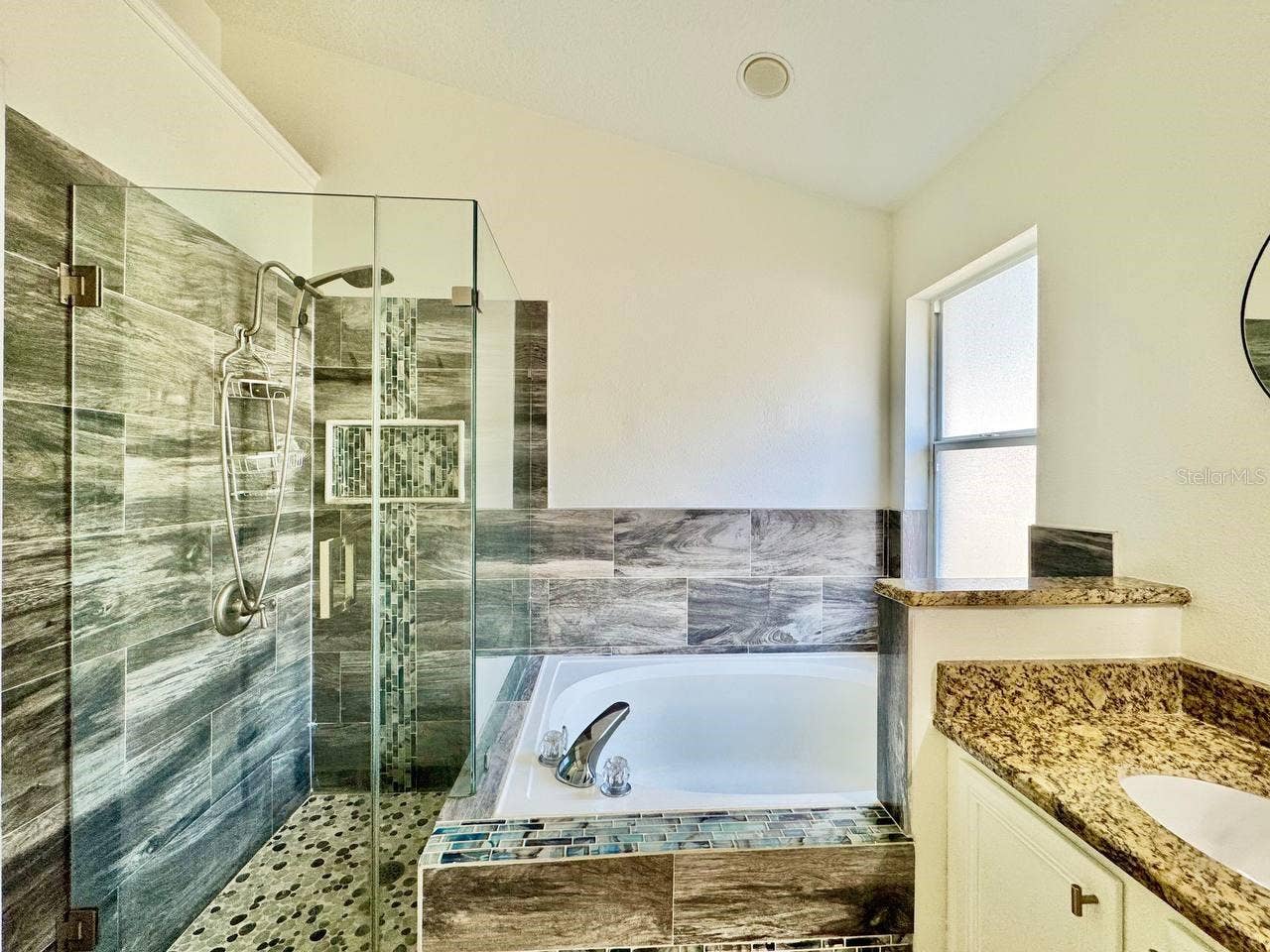 6748 WATERTON DRIVE, Riverview, FL 33578 6748 WATERTON DRIVE, Riverview, FL 33578
