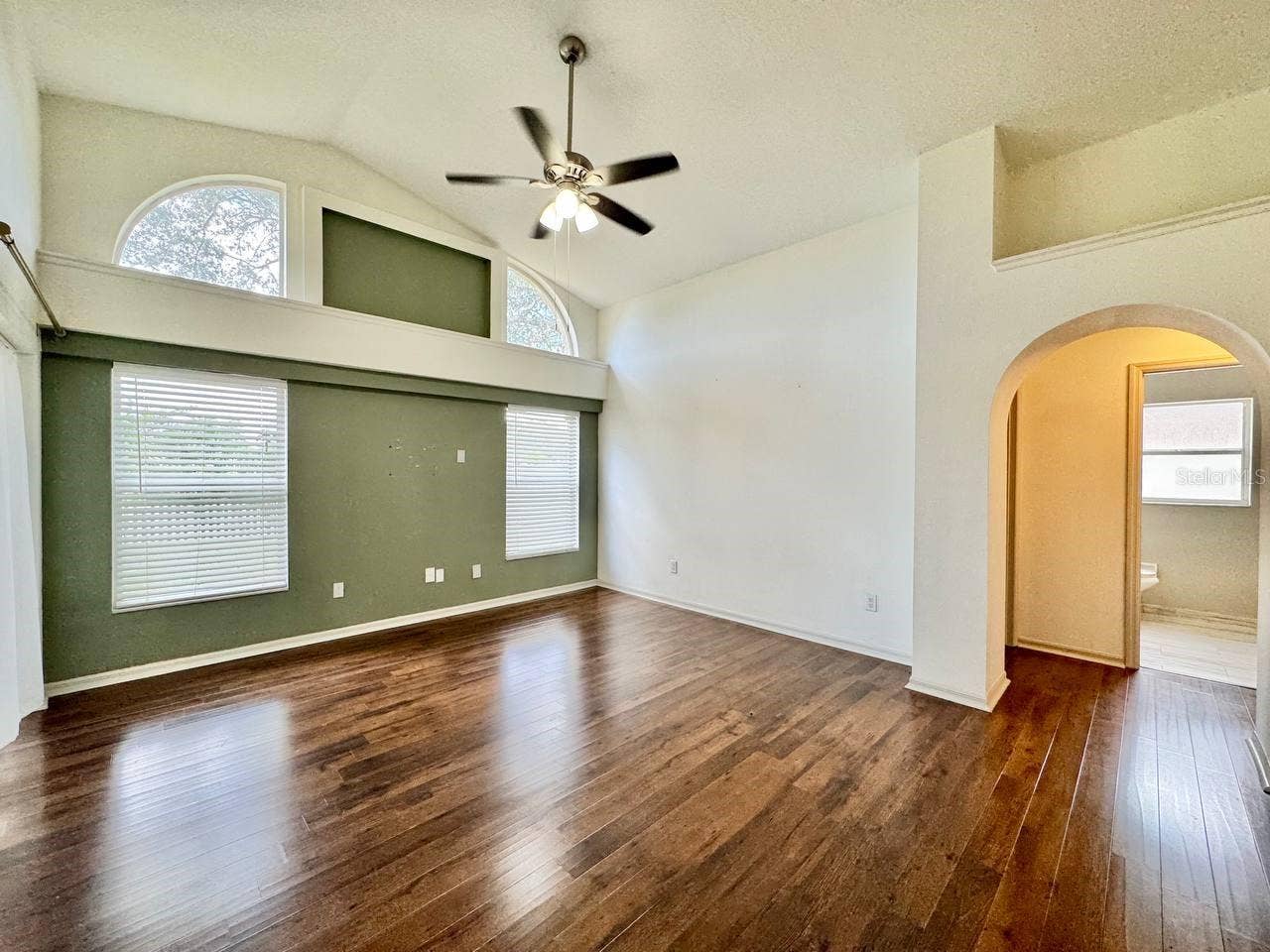 6748 WATERTON DRIVE, Riverview, FL 33578 6748 WATERTON DRIVE, Riverview, FL 33578