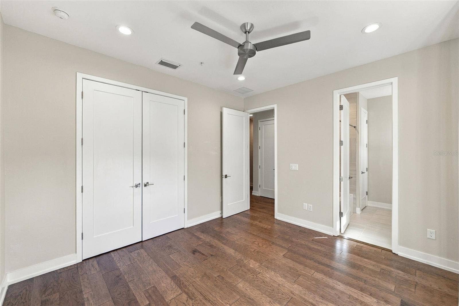 2442 W MISSISSIPPI AVENUE, #3, Tampa, FL 33629 2442 W MISSISSIPPI AVENUE, #3, Tampa, FL 33629