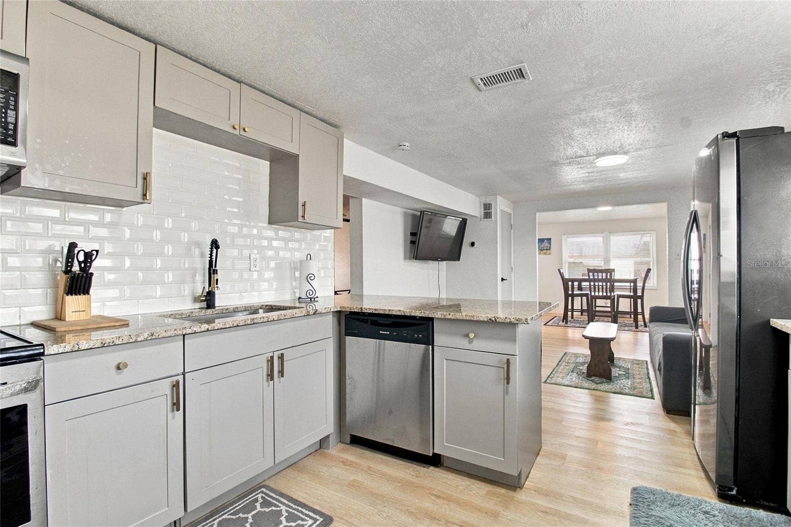 5712 MALLOW, New Port Richey, FL 34652 5712 MALLOW, New Port Richey, FL 34652