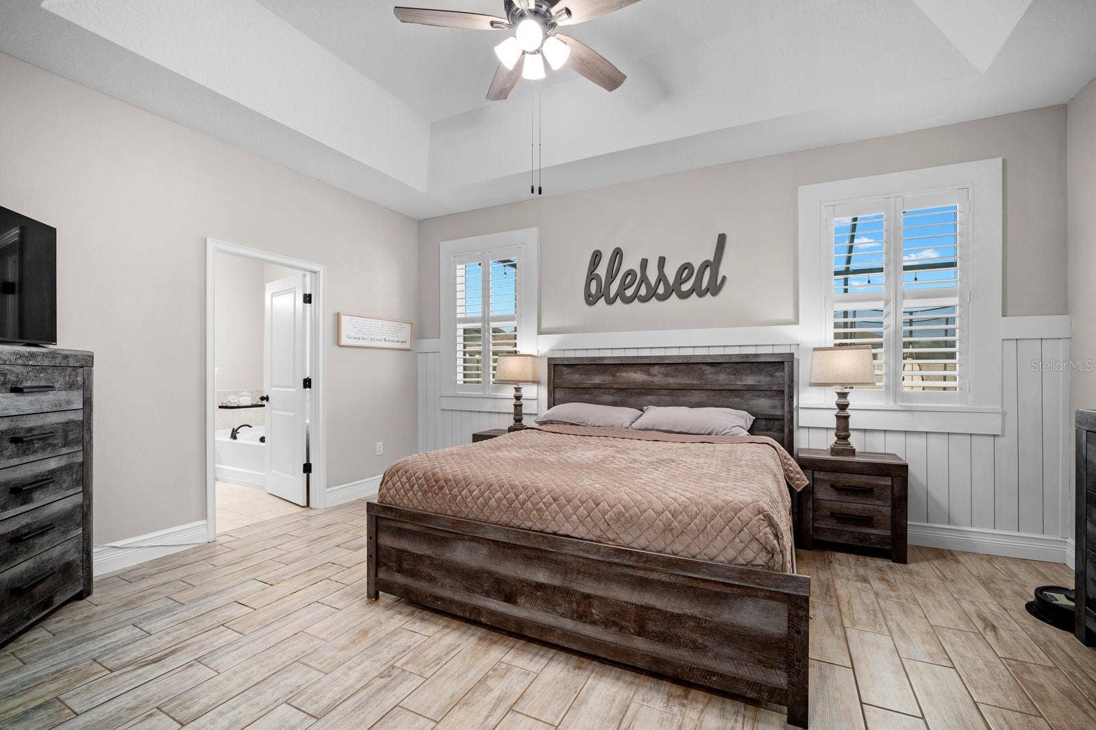 10654 PLANER PICKET DRIVE, Riverview, FL 33569 Primary bedroom with tray ceiling and private bath access