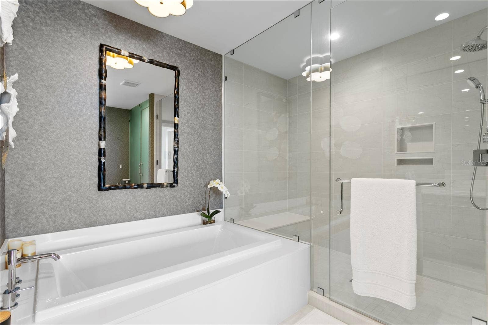 301 1ST STREET S, #3201, St Petersburg, FL 33701 301 1ST STREET S, #3201, St Petersburg, FL 33701