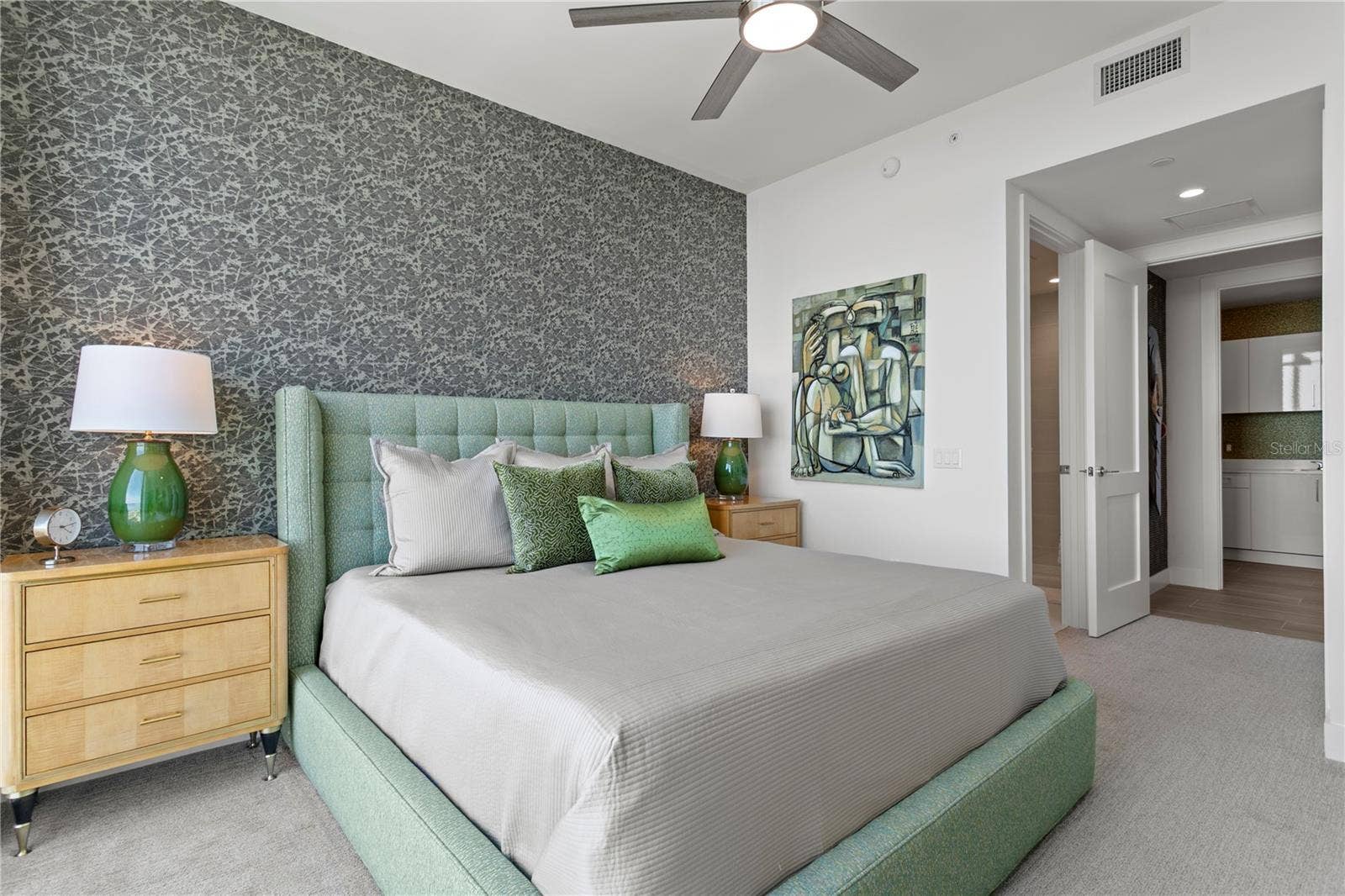 301 1ST STREET S, #3201, St Petersburg, FL 33701 301 1ST STREET S, #3201, St Petersburg, FL 33701