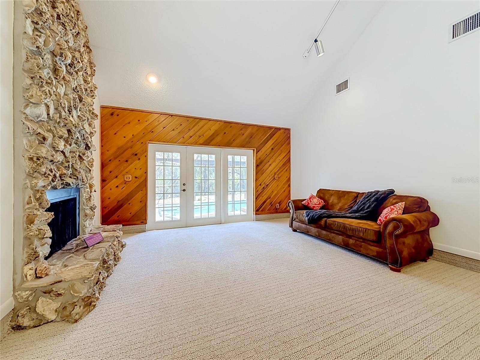 12805 TWIN BRANCH ACRES RD, Tampa, FL 33626