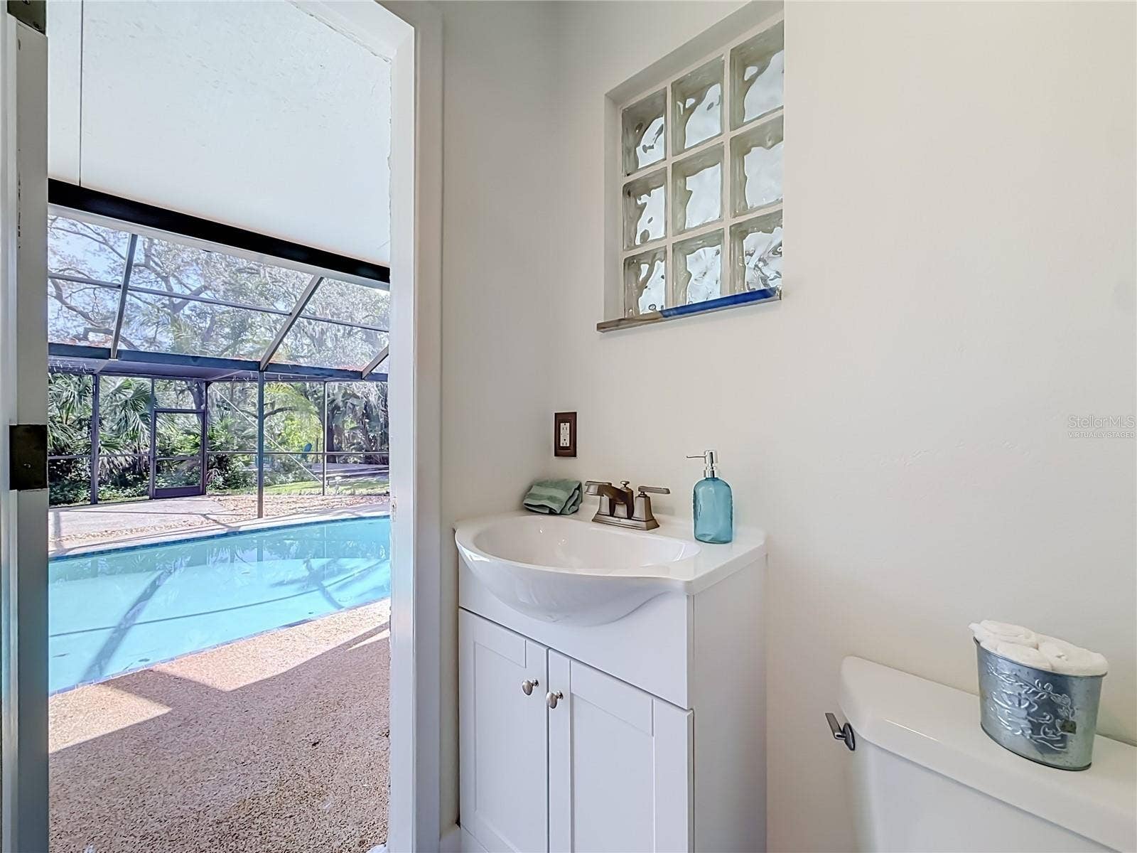 12805 TWIN BRANCH ACRES RD, Tampa, FL 33626