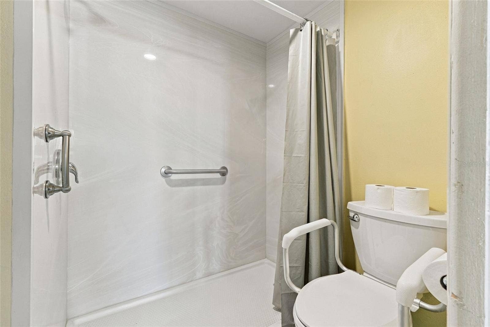 2616 COVE CAY DRIVE, #906, Clearwater, FL 33760 2616 COVE CAY DRIVE, #906, Clearwater, FL 33760