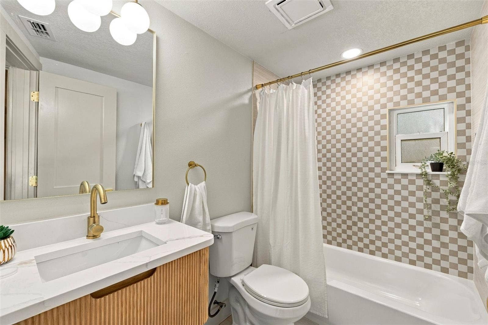 5160 45TH AVENUE N, St Petersburg, FL 33709 5160 45TH AVENUE N, St Petersburg, FL 33709