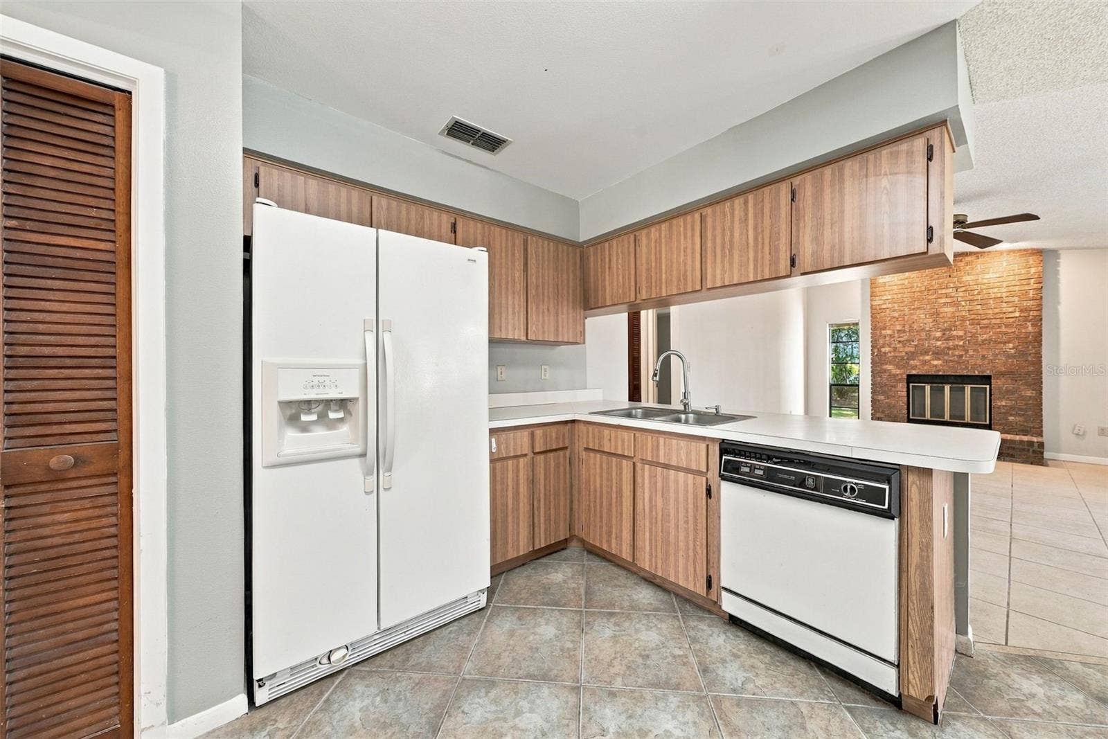 4301 ELLENVILLE PLACE, Valrico, FL 33596 4301 ELLENVILLE PLACE, Valrico, FL 33596
