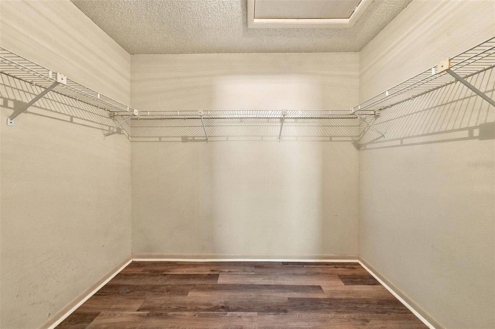 4301 ELLENVILLE PLACE, Valrico, FL 33596 4301 ELLENVILLE PLACE, Valrico, FL 33596