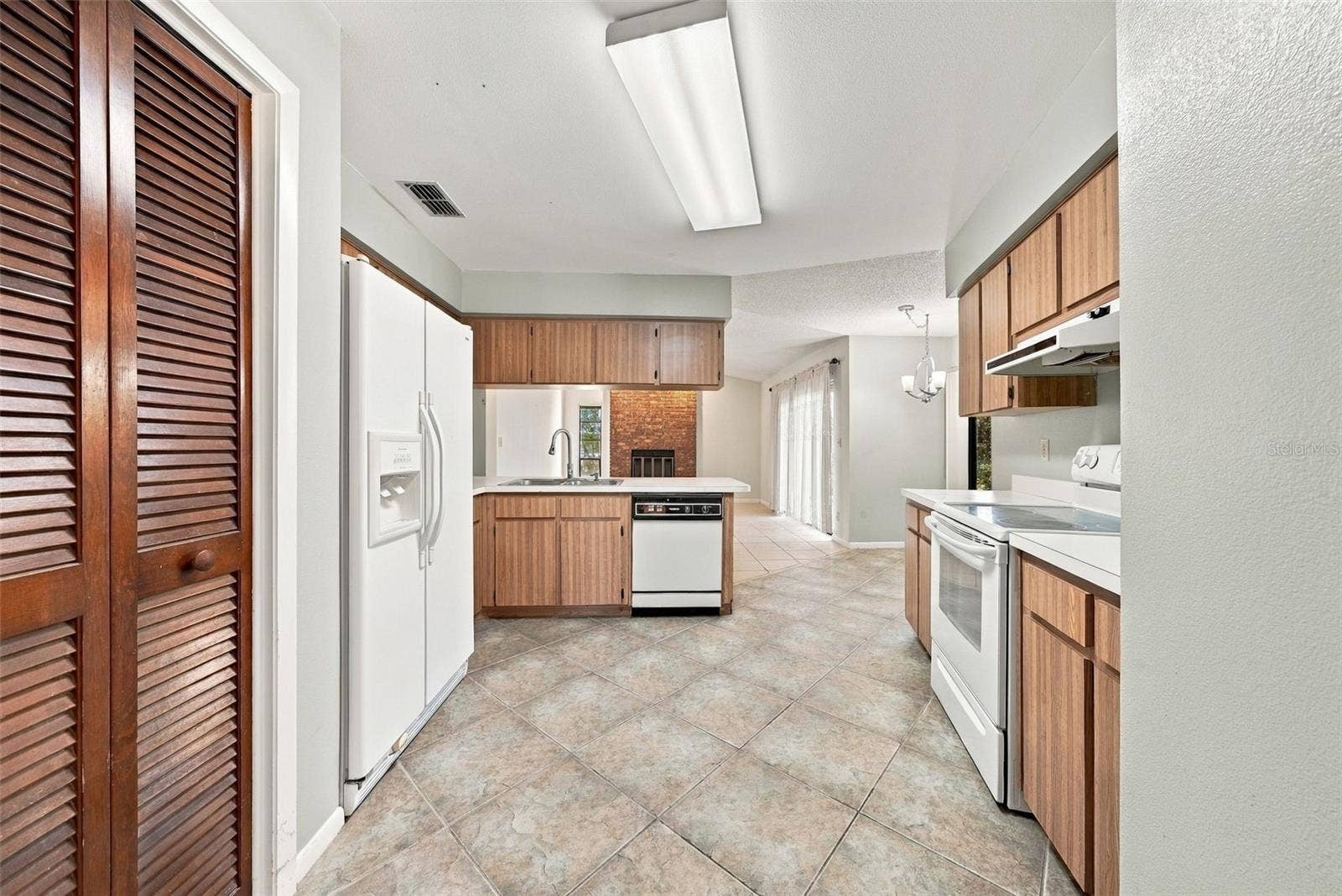 4301 ELLENVILLE PLACE, Valrico, FL 33596 4301 ELLENVILLE PLACE, Valrico, FL 33596