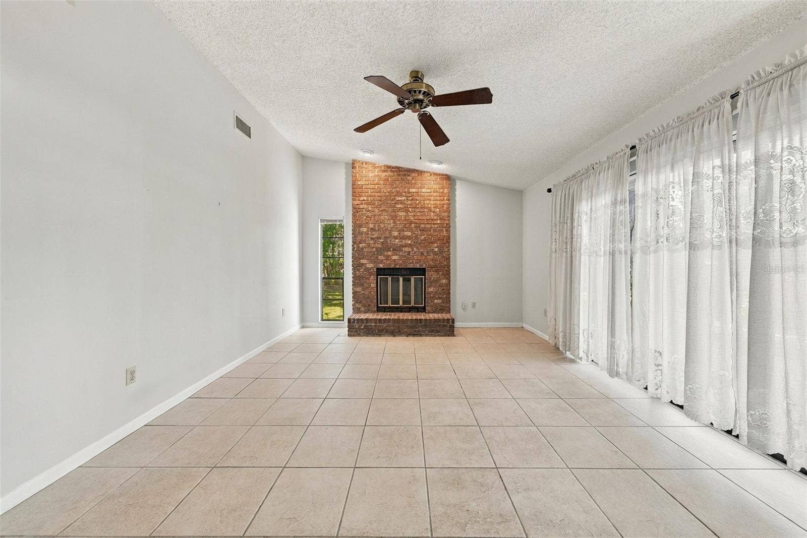 4301 ELLENVILLE PLACE, Valrico, FL 33596 4301 ELLENVILLE PLACE, Valrico, FL 33596