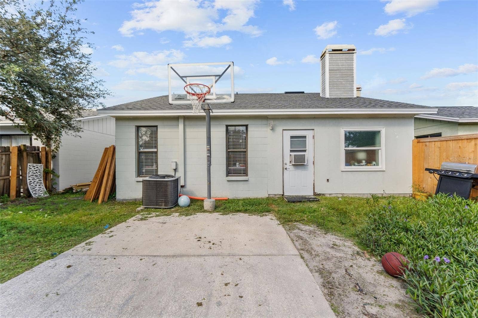 1414 BRAMBLEWOOD DRIVE, Lakeland, FL 33811 1414 BRAMBLEWOOD DRIVE, Lakeland, FL 33811