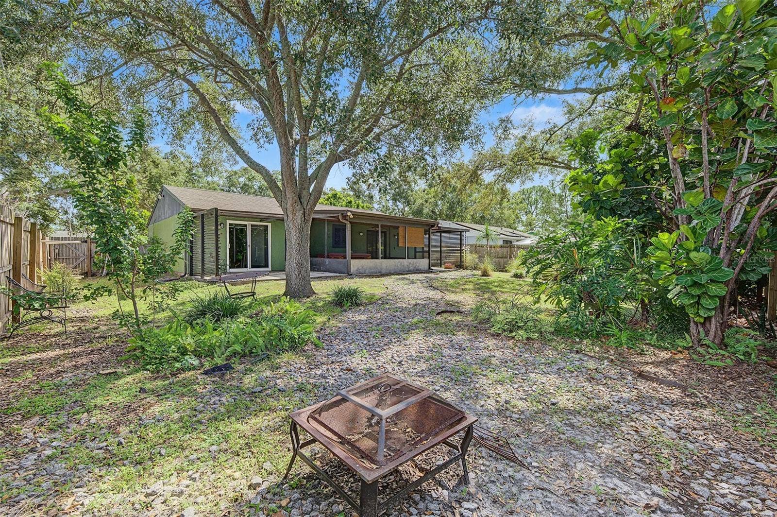 608 TIMBER BAY CIRCLE E, Oldsmar, FL 34677 608 TIMBER BAY CIRCLE E, Oldsmar, FL 34677